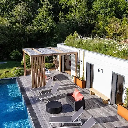 度假居 Small House With Swimming Pool And Jacuzzi
