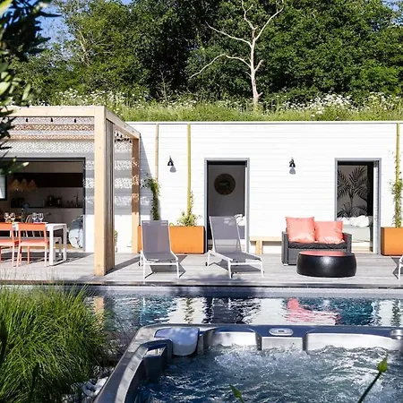 Small House With Swimming Pool And Jacuzzi * Biarritz